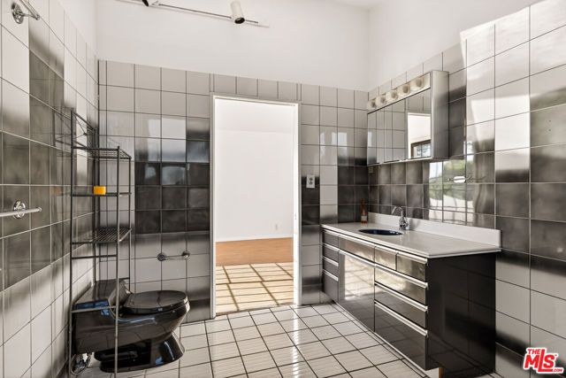 456 Lincoln Boulevard, Santa Monica, CA 90402