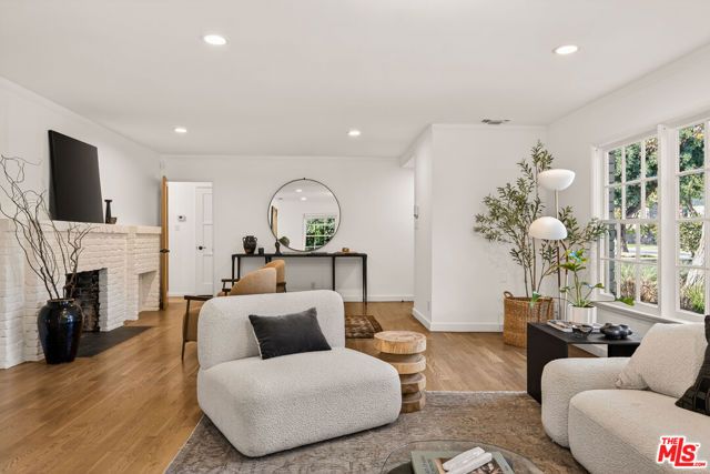 456 Lincoln Boulevard, Santa Monica, CA 90402