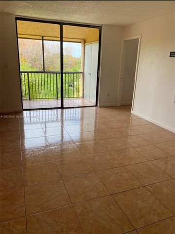 14201 N Kendall Dr 407D, Miami, FL 33186