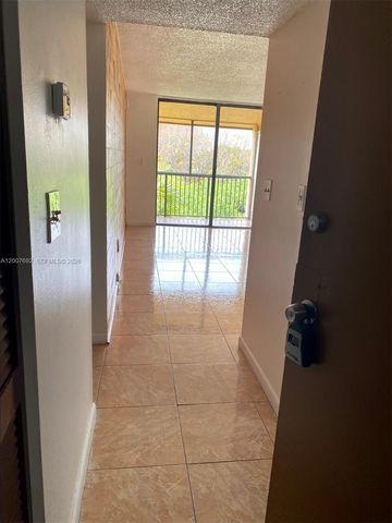 14201 N Kendall Dr 407D, Miami, FL 33186
