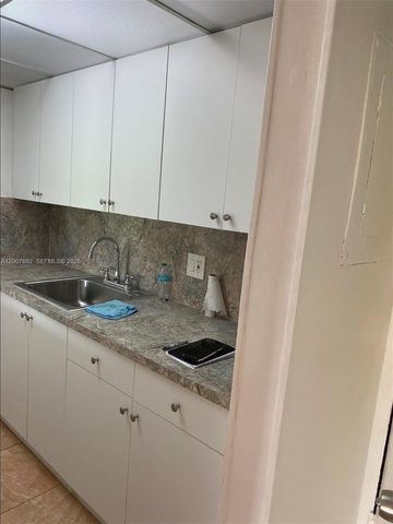 14201 N Kendall Dr 407D, Miami, FL 33186