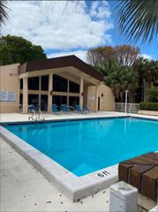 14201 N Kendall Dr 407D, Miami, FL 33186