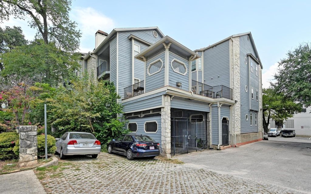3111 Tom Green ST 110, Austin, TX 78705