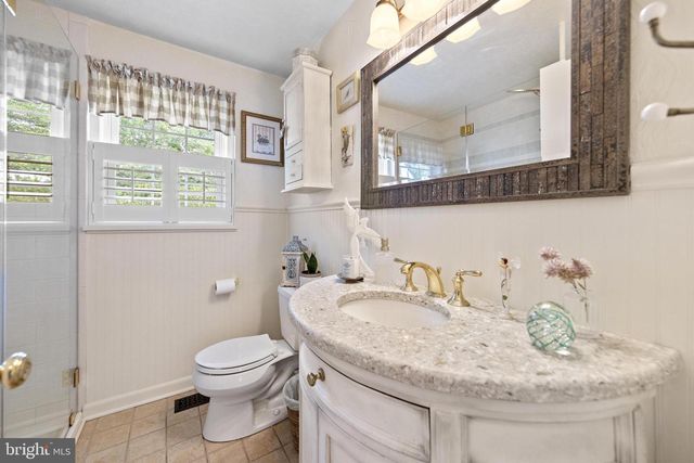 410 ABSECON TER, Tuckerton, NJ 08087