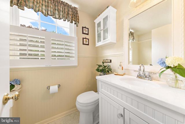 410 ABSECON TER, Tuckerton, NJ 08087