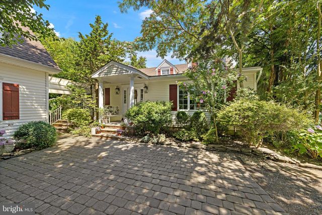 410 ABSECON TER, Tuckerton, NJ 08087