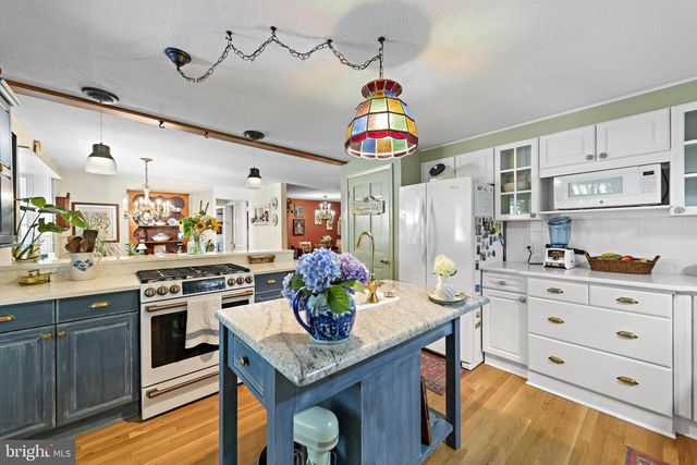 410 ABSECON TER, Tuckerton, NJ 08087
