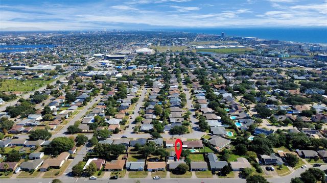 2610 Pine Street, Galveston, TX 77551