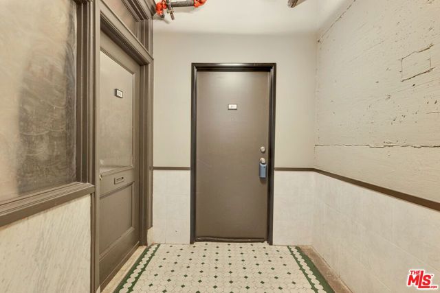 215 W 7th Street 811, Los Angeles, CA 90014