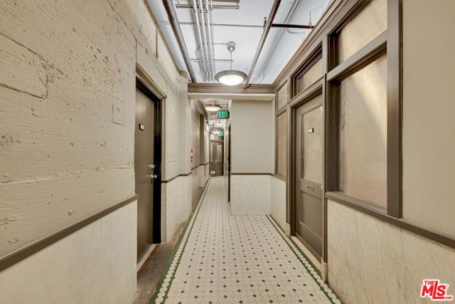 215 W 7th Street 811, Los Angeles, CA 90014
