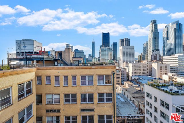 215 W 7th Street 811, Los Angeles, CA 90014