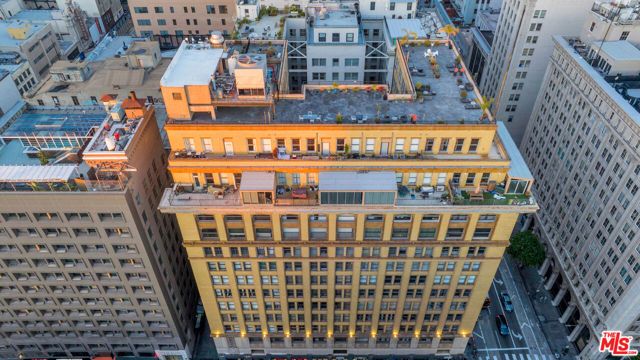 215 W 7th Street 811, Los Angeles, CA 90014