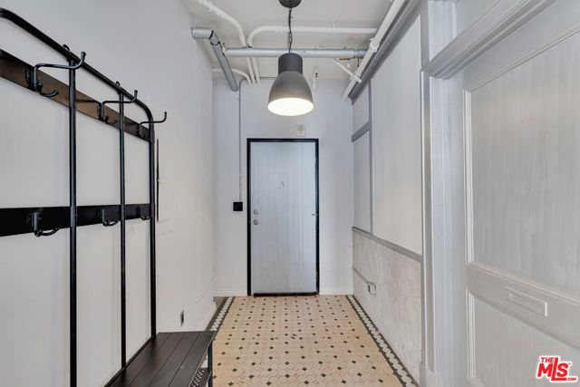 215 W 7th Street 811, Los Angeles, CA 90014