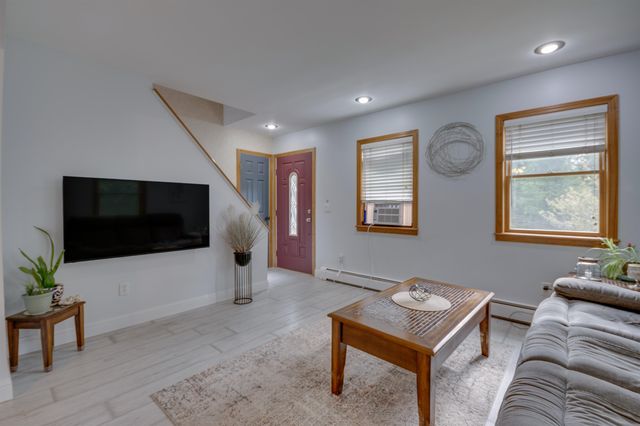 82 Learned Drive, Westford, VT 05494