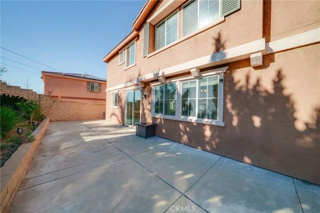 15187 Hawk Street, Fontana, CA 92336