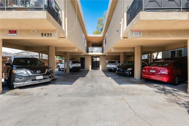 8435 Willis Ave, Panorama City, CA 91402