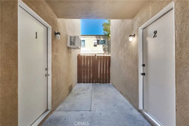 8435 Willis Ave, Panorama City, CA 91402