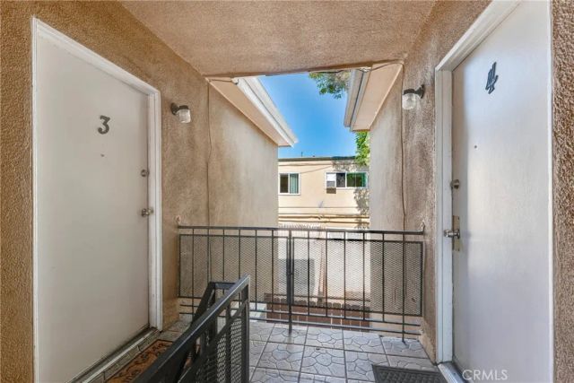 8435 Willis Ave, Panorama City, CA 91402