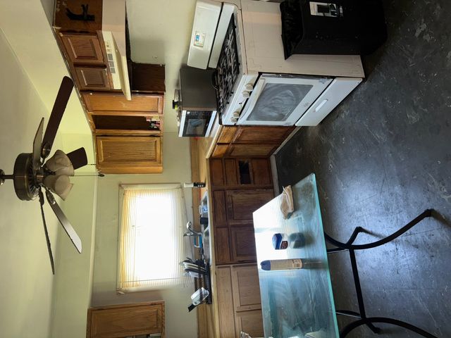 16029 Circle Drive, Markham, IL 60428