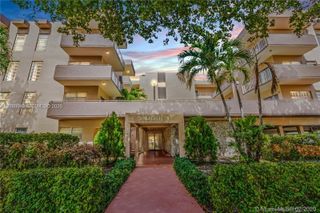 1955 NE 135th St 308, North Miami, FL 33181