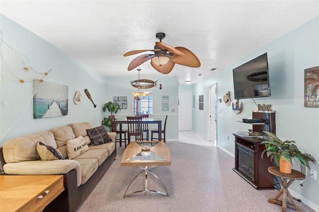 7612 OAKMONT LANE, New Port Richey, FL 34654