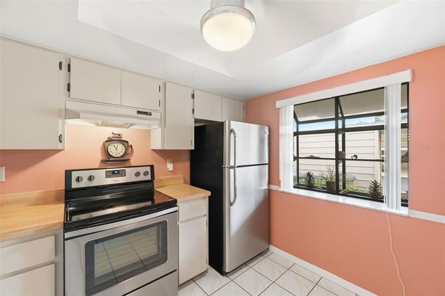 7612 OAKMONT LANE, New Port Richey, FL 34654