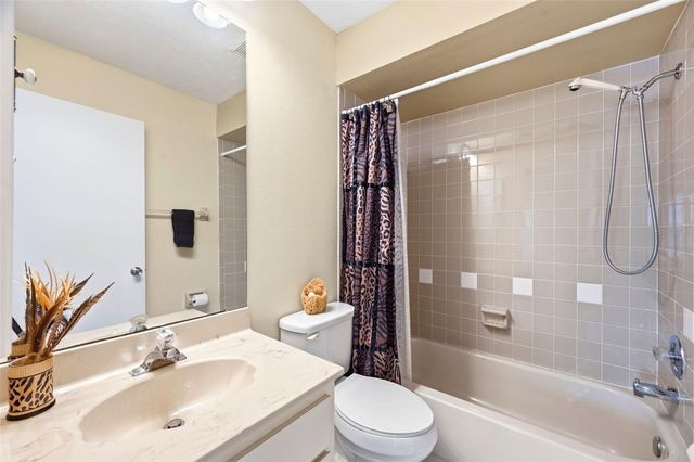 7612 OAKMONT LANE, New Port Richey, FL 34654
