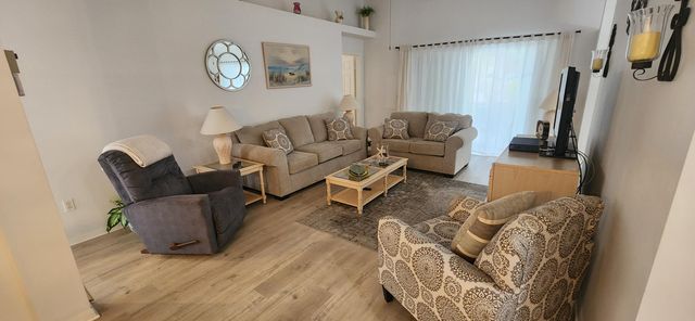 6049 Travelers Way, Fort Pierce, FL 34982