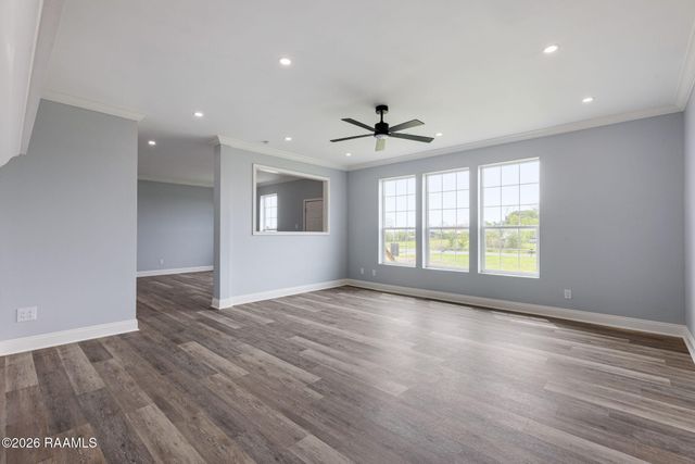 1402 L Dubois Road, New Iberia, LA 70560