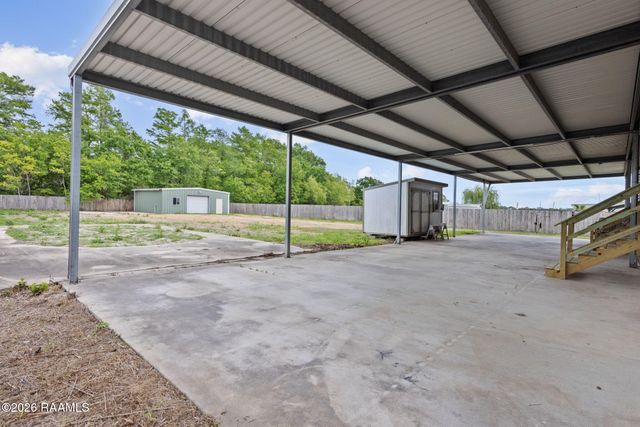 1402 L Dubois Road, New Iberia, LA 70560