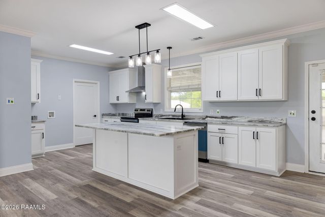 1402 L Dubois Road, New Iberia, LA 70560