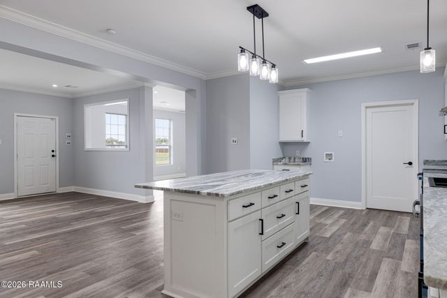 1402 L Dubois Road, New Iberia, LA 70560