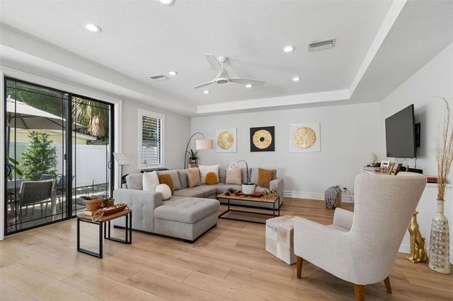 3512 W SAN JUAN STREET, Tampa, FL 33629
