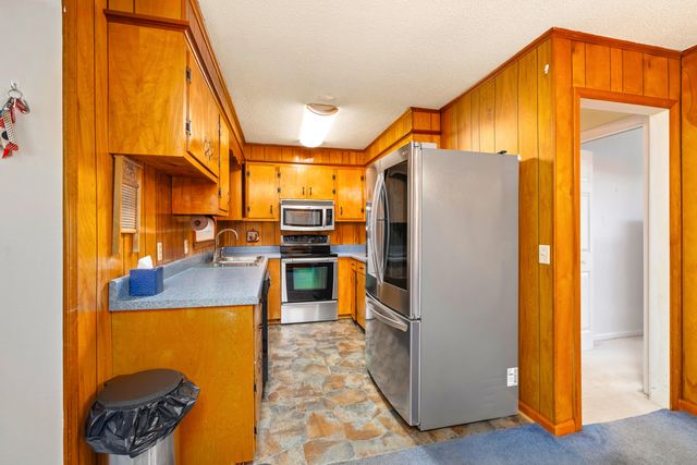 2414 Valleybrook Road, Sumter, SC 29154