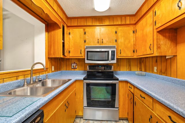 2414 Valleybrook Road, Sumter, SC 29154