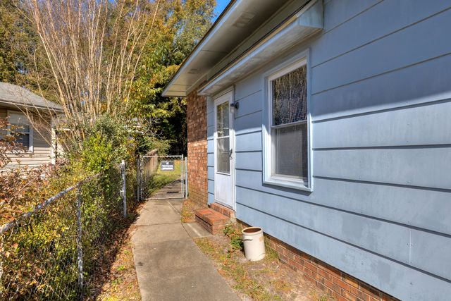 2414 Valleybrook Road, Sumter, SC 29154