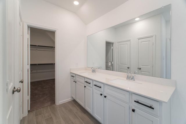 670 Royal Arch Drive, Conroe, TX 77304
