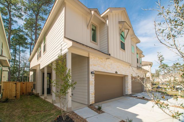 670 Royal Arch Drive, Conroe, TX 77304