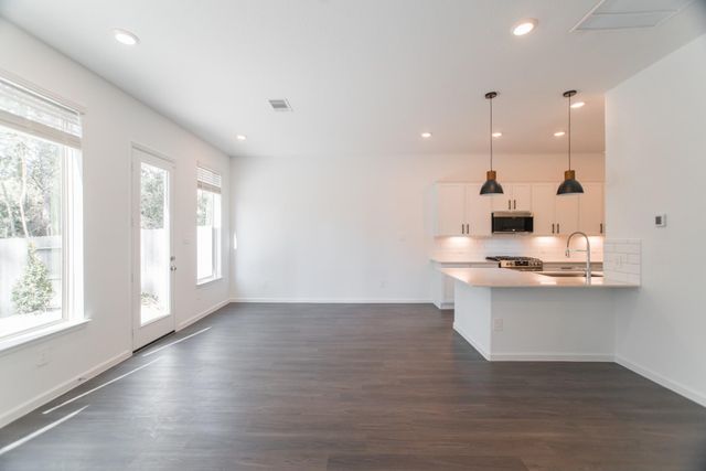 670 Royal Arch Drive, Conroe, TX 77304