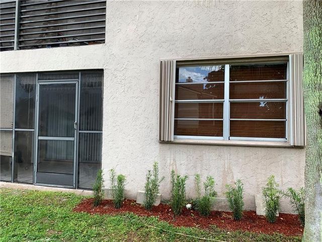 2830 Riverside Drive 102-a, Coral Springs, FL 33065