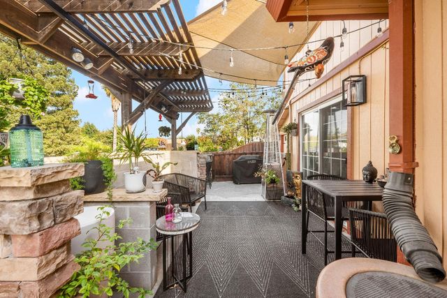 568 Regis Dr, Sacramento, CA 95838