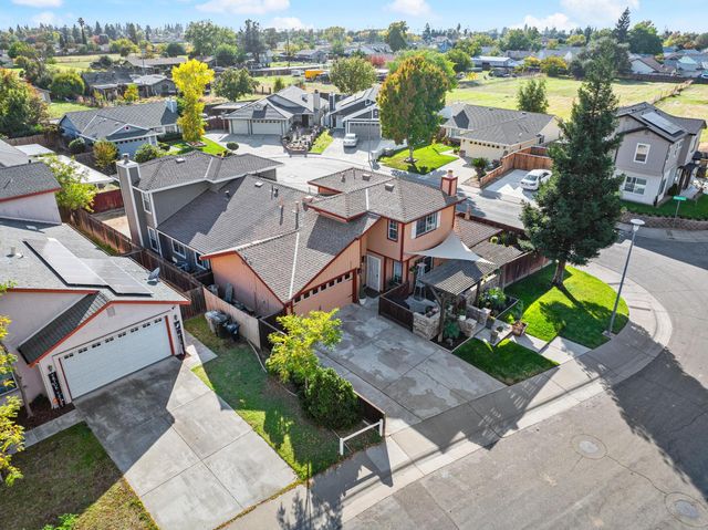 568 Regis Dr, Sacramento, CA 95838