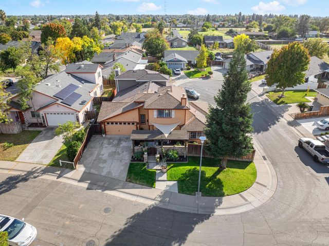 568 Regis Dr, Sacramento, CA 95838