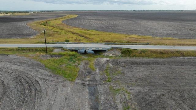 7853 County Road 2015, Sinton, TX 78387