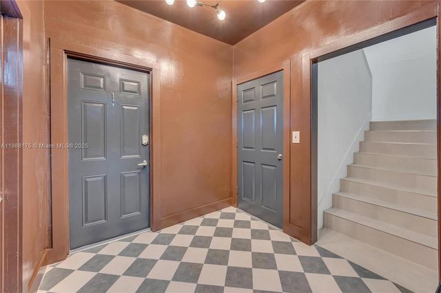 893 NE 81st St, Miami, FL 33138