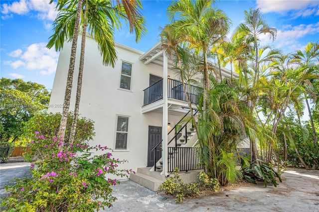 893 NE 81st St, Miami, FL 33138