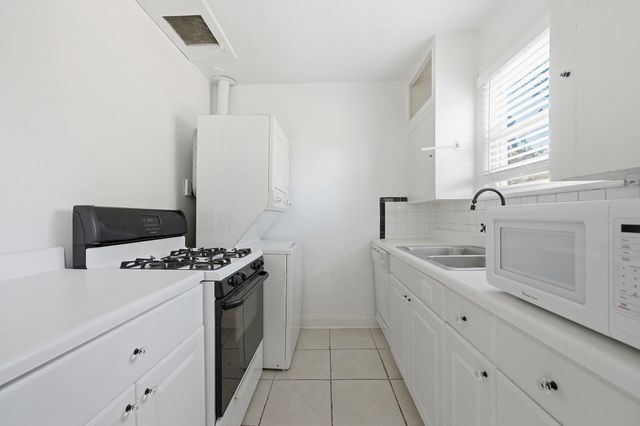 2413 Enfield RD, Austin, TX 78703