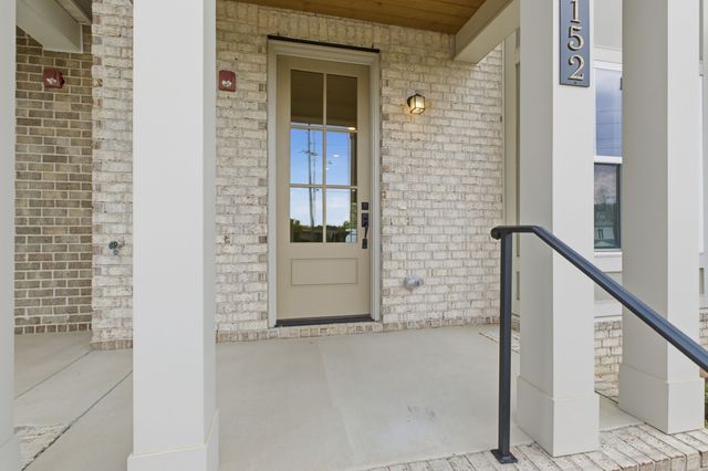 152 Nearwater Place, Hendersonville, TN 37075