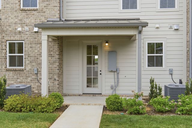 152 Nearwater Place, Hendersonville, TN 37075