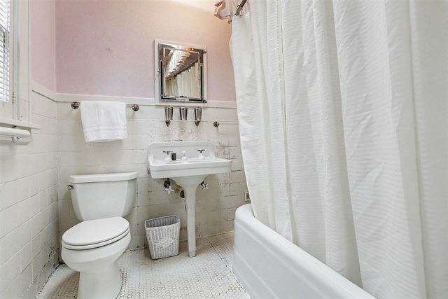 313 W Front Street, Buchanan, MI 49107